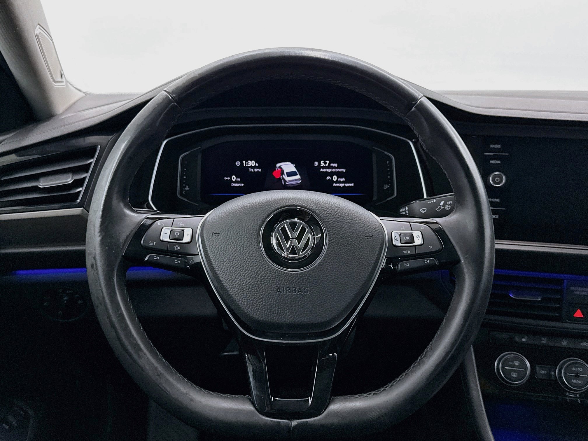 Used 2019 Volkswagen Jetta SEL Premium FWD image 18