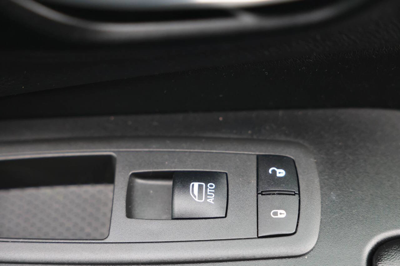 Used 2022 Jeep Cherokee Trailhawk w/ Sun, Sound & Nav Group image 13