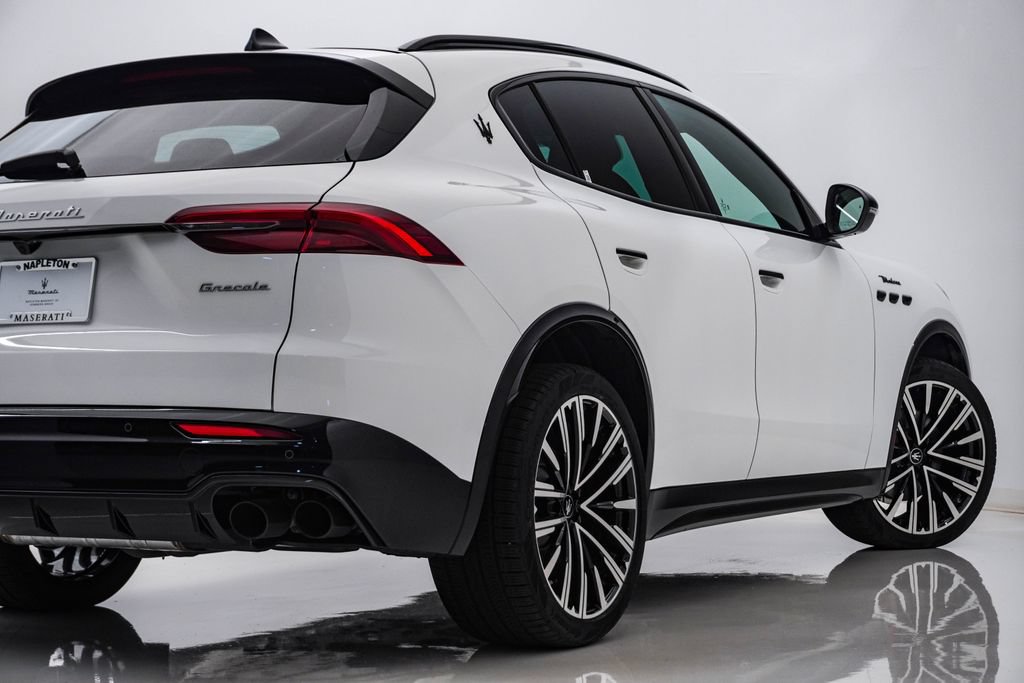 Certified 2025 Maserati Grecale Modena AWD/4WD image 10
