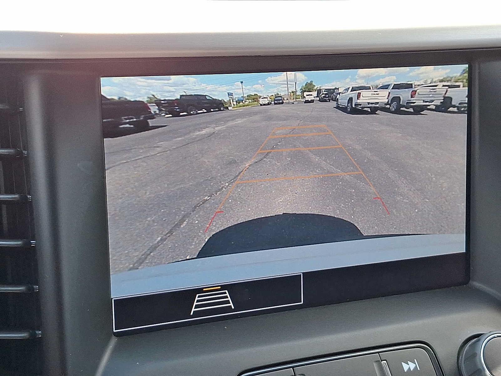 Used 2023 GMC Acadia SLE w/ Driver Convenience Package AWD/4WD image 19