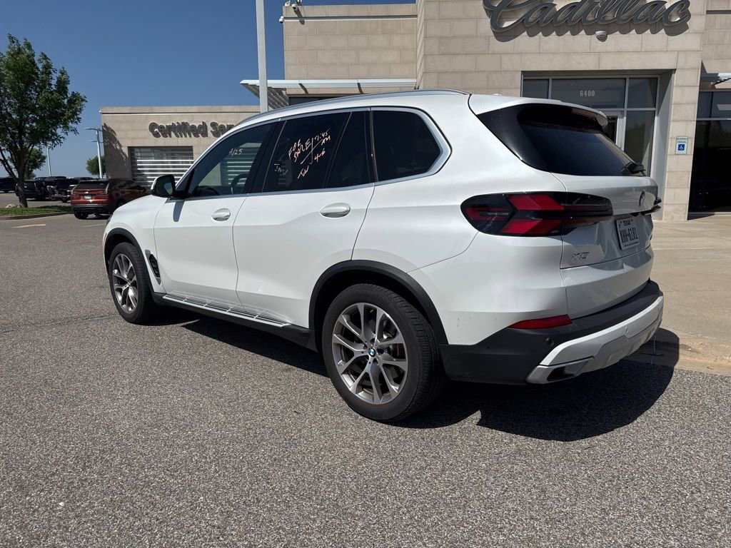 Used 2026 BMW X5 xDrive40i AWD/4WD image 4
