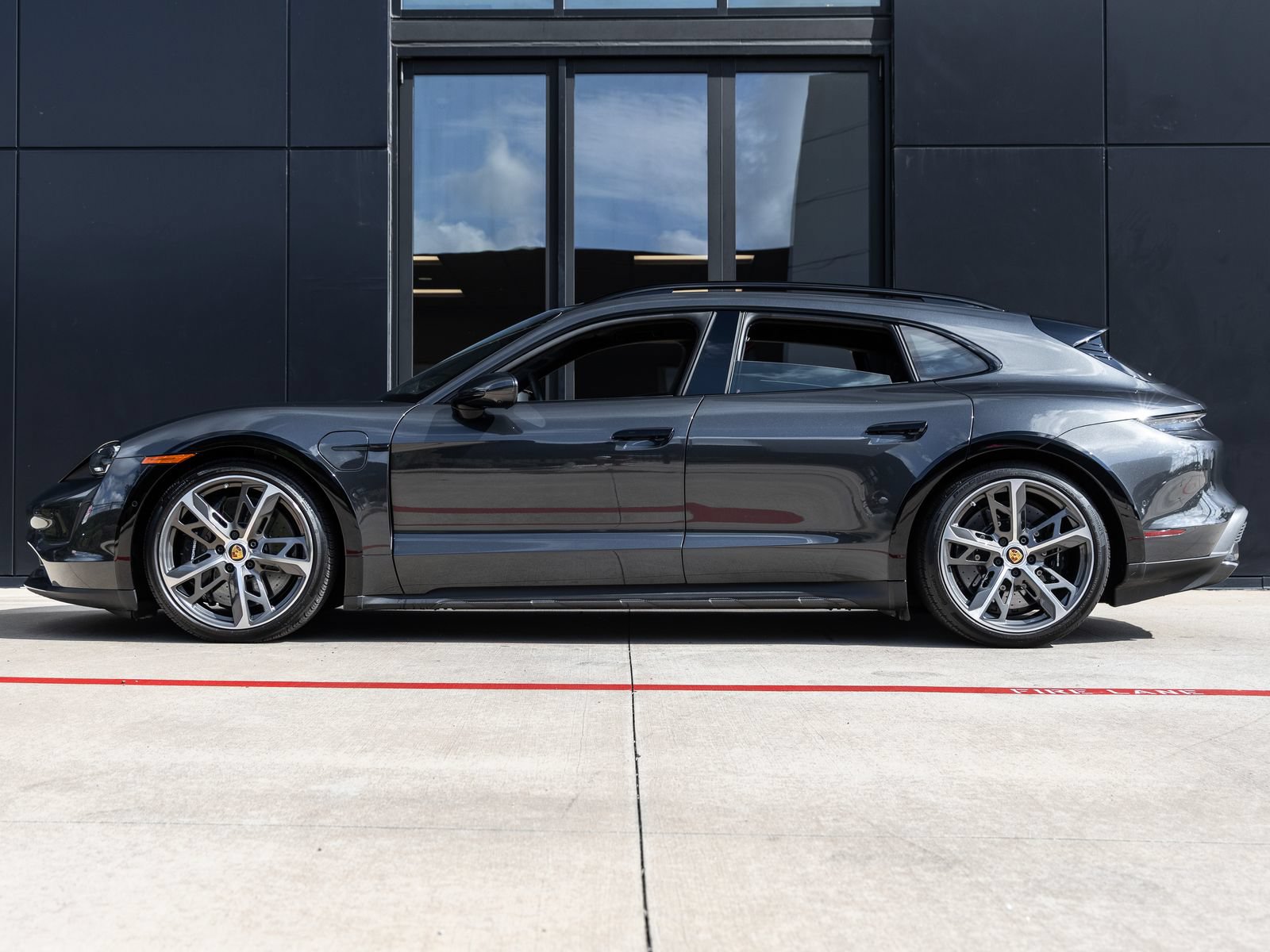 Certified 2023 Porsche Taycan Turbo S AWD/4WD image 2