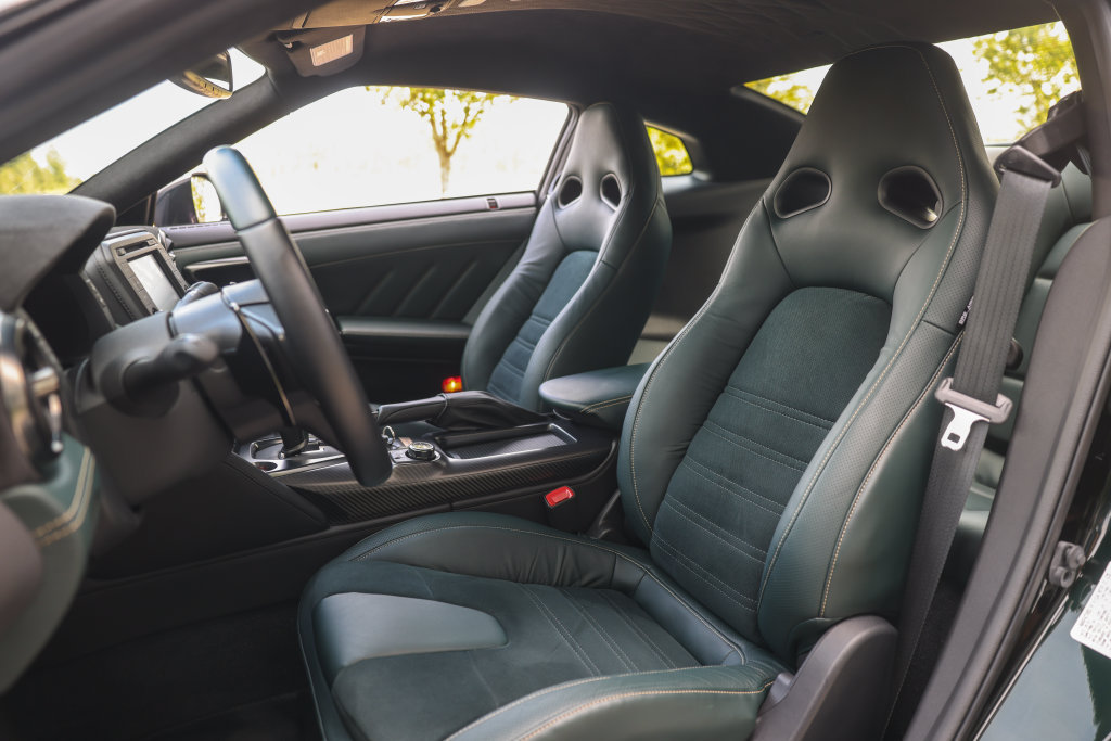 Used 2024 Nissan GT-R w/ Floor Mat Package AWD/4WD image 29