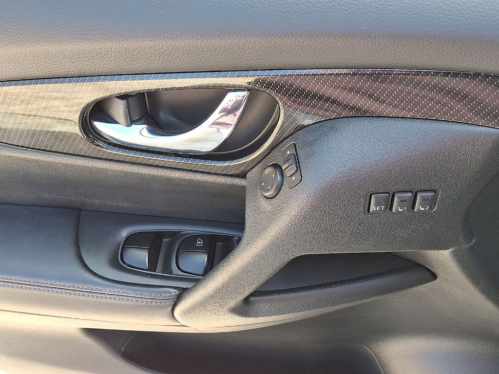 Used 2020 Nissan Rogue SL image 10