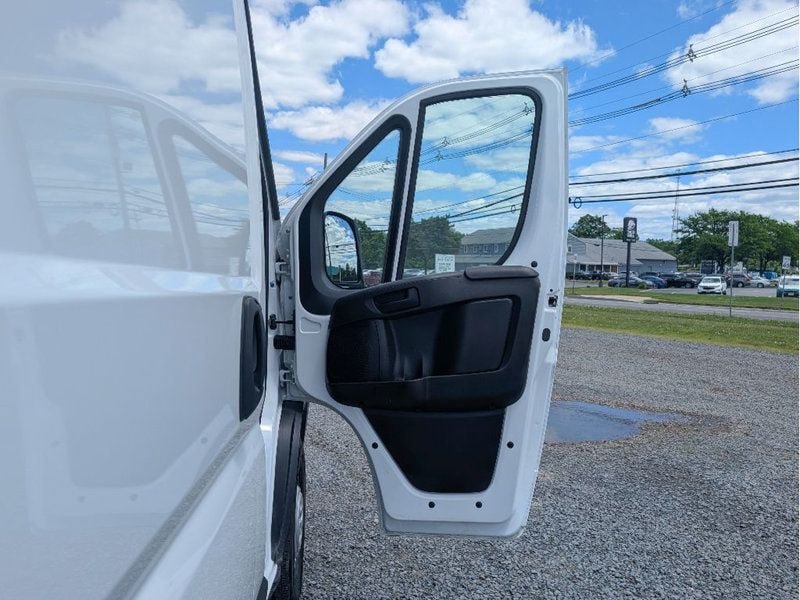 Used 2026 RAM ProMaster 2500 w/ Convenience Group FWD image 15