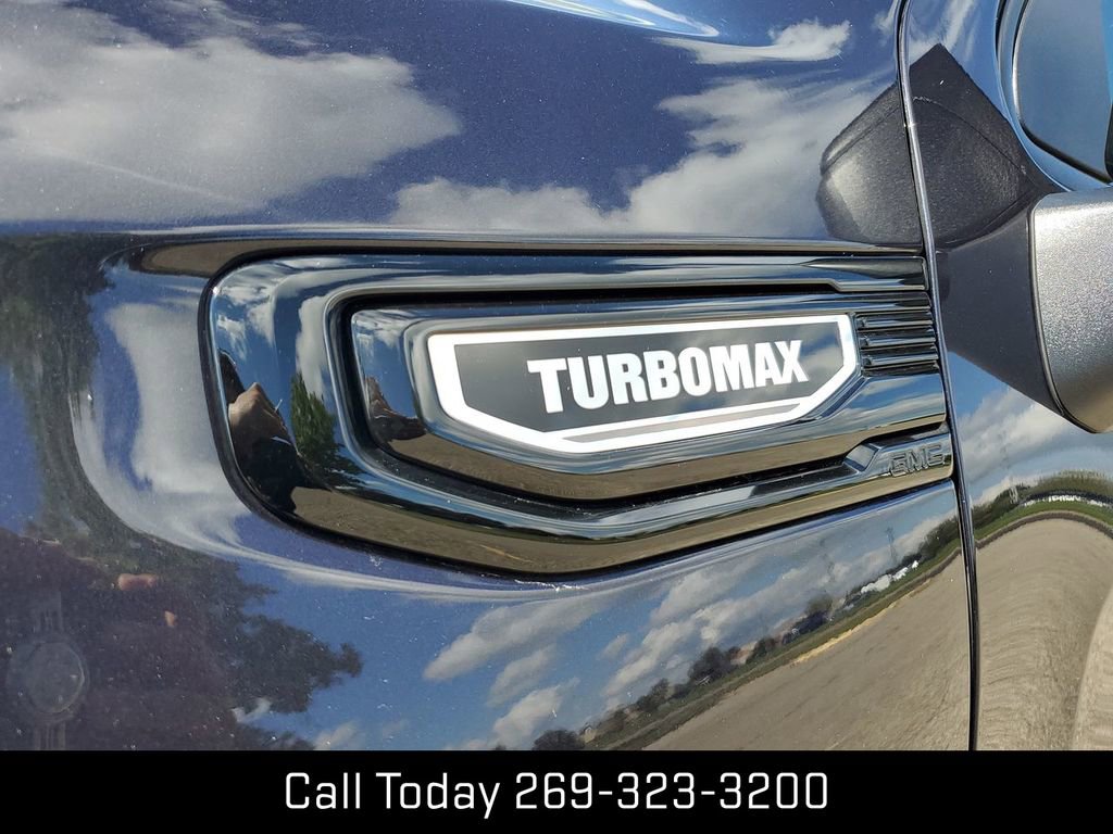 New 2025 GMC Sierra 1500 Elevation image 29