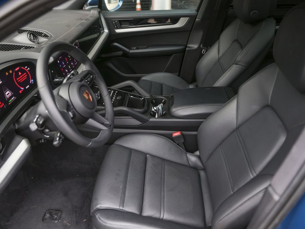 Certified 2025 Porsche Cayenne E-Hybrid AWD/4WD image 17