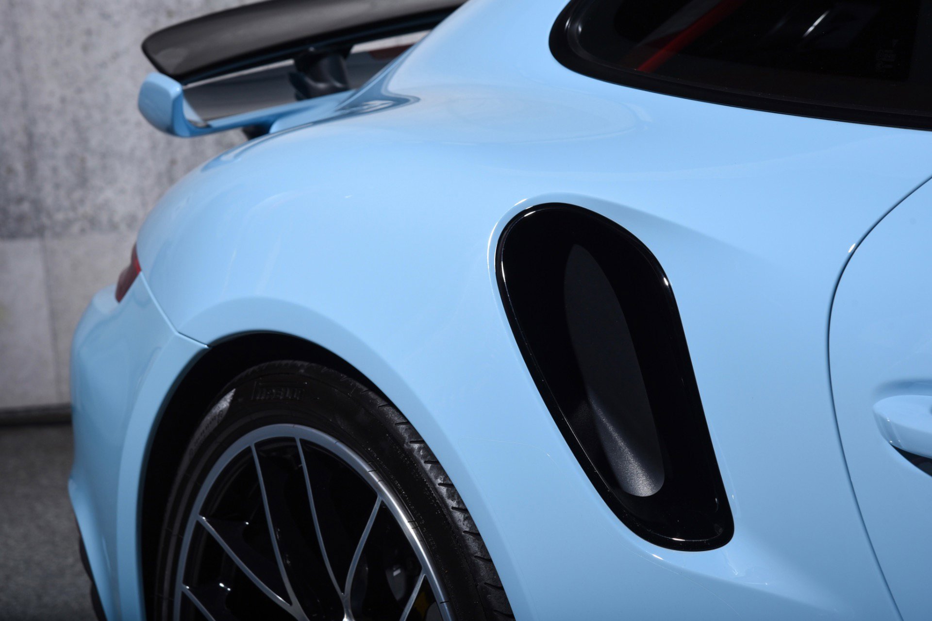 Used 2017 Porsche 911 Turbo S AWD/4WD image 19