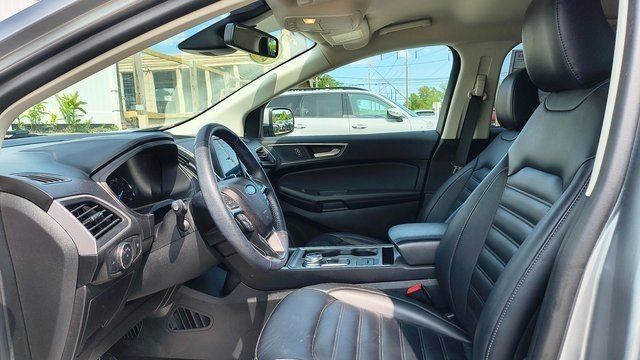 Used 2022 Ford Edge SEL image 9