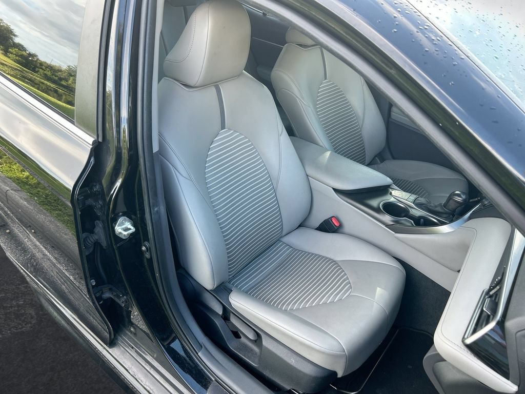 Used 2023 Toyota Camry SE FWD image 29