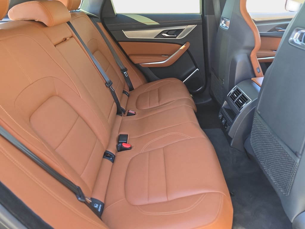 Certified 2025 Jaguar F-PACE R-Dynamic S AWD/4WD image 11