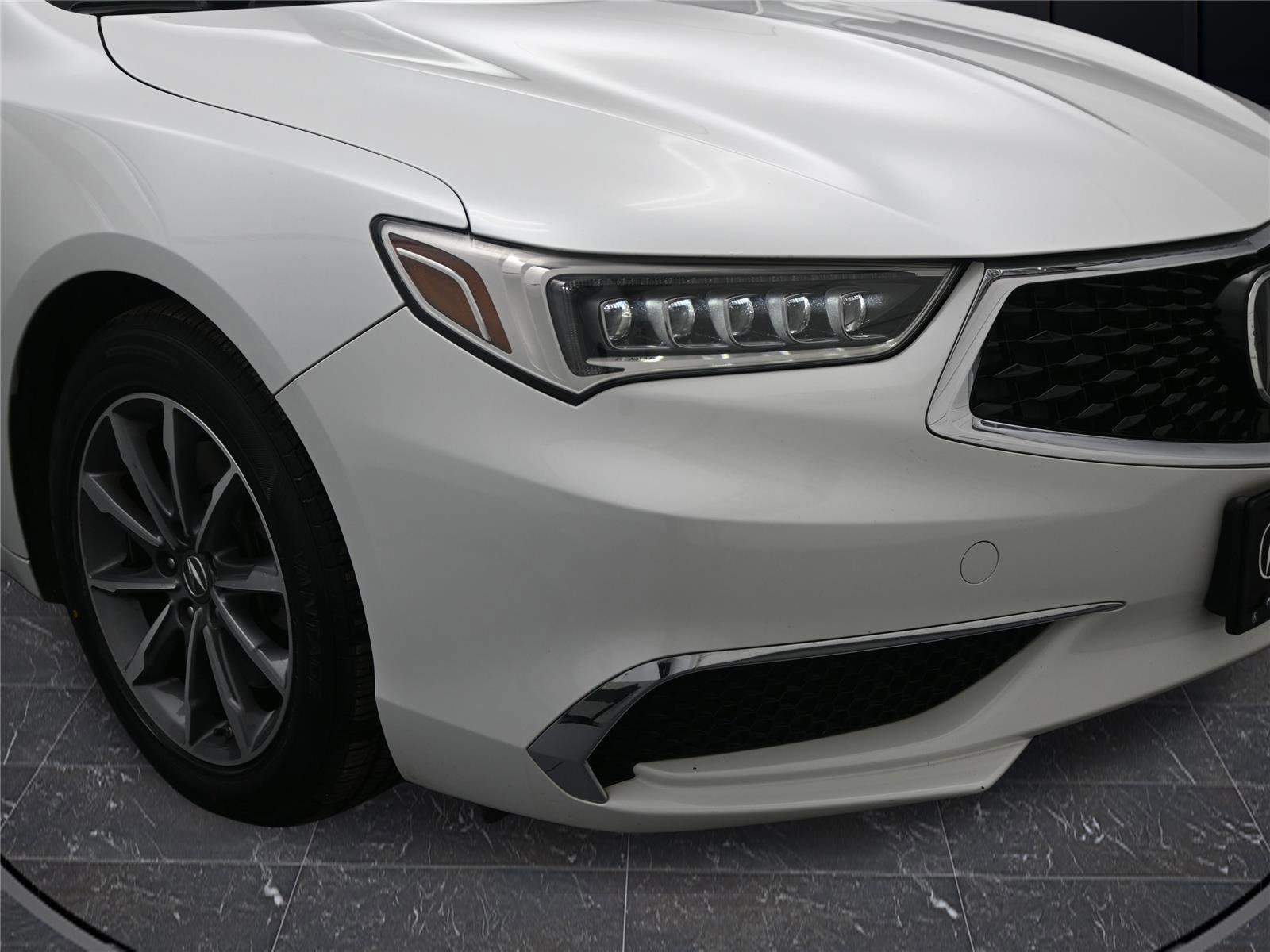 Used 2019 Acura TLX FWD image 17