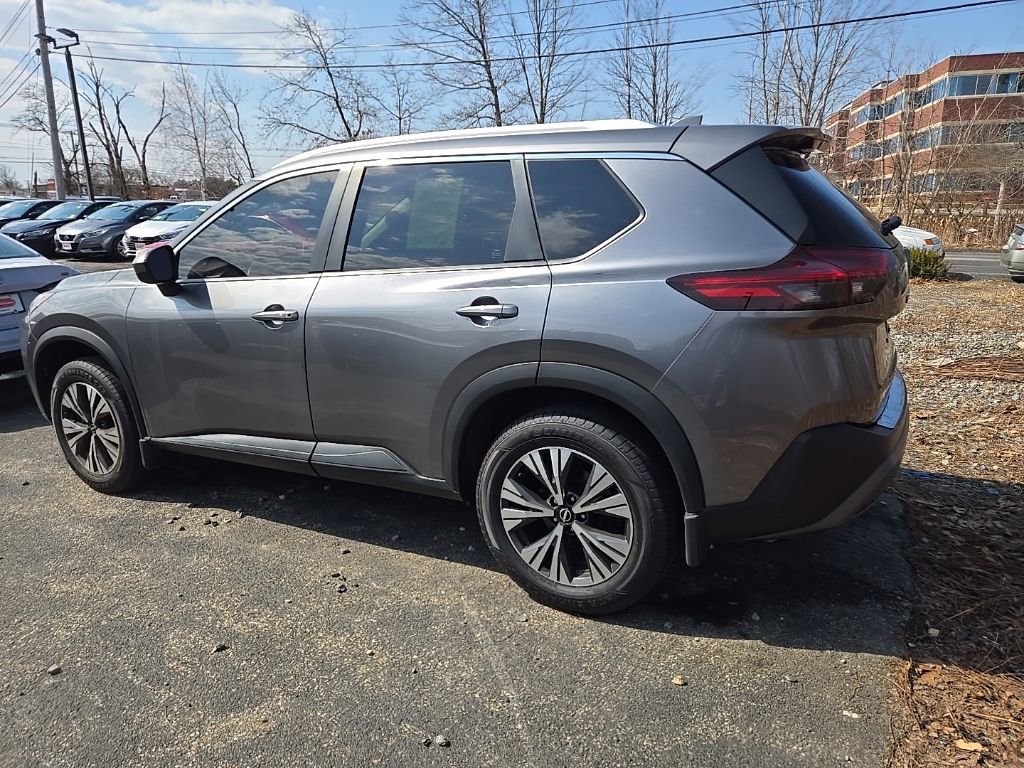 Used 2023 Nissan Rogue SV w/ SV Premium B Package image 9