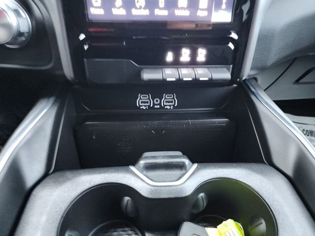 Used 2025 RAM 1500 Laramie image 29