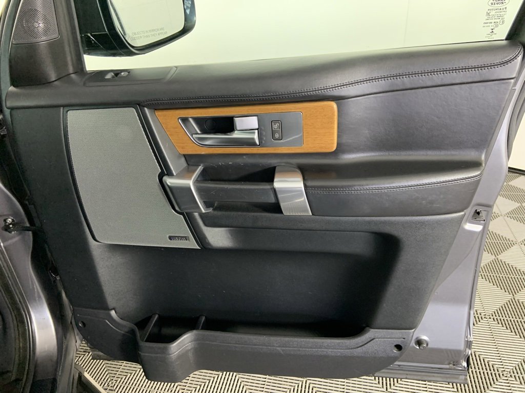 Used 2016 Land Rover LR4 HSE LUX image 23