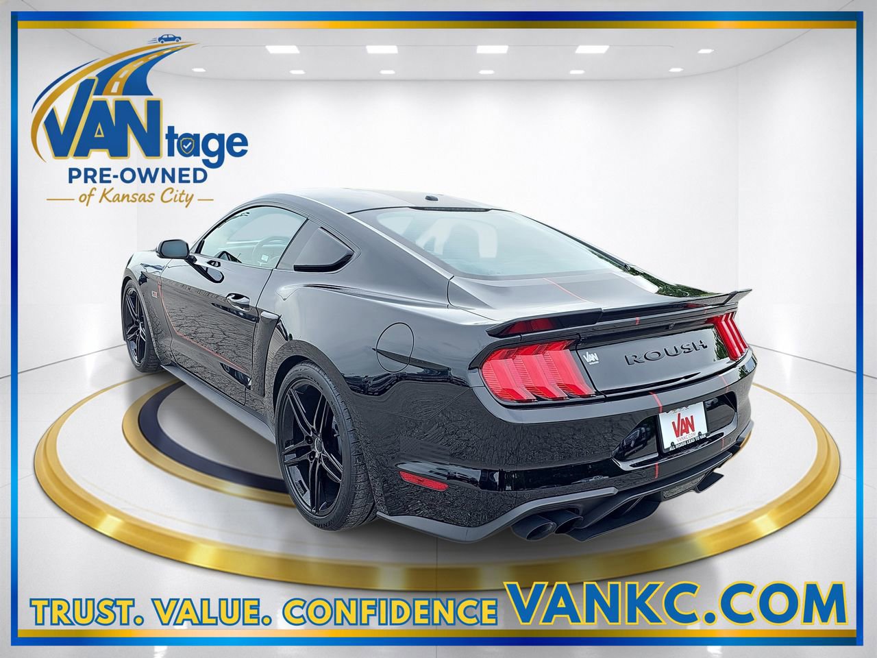 Used 2019 Ford Mustang GT Premium w/ GT Performance Package RWD image 9