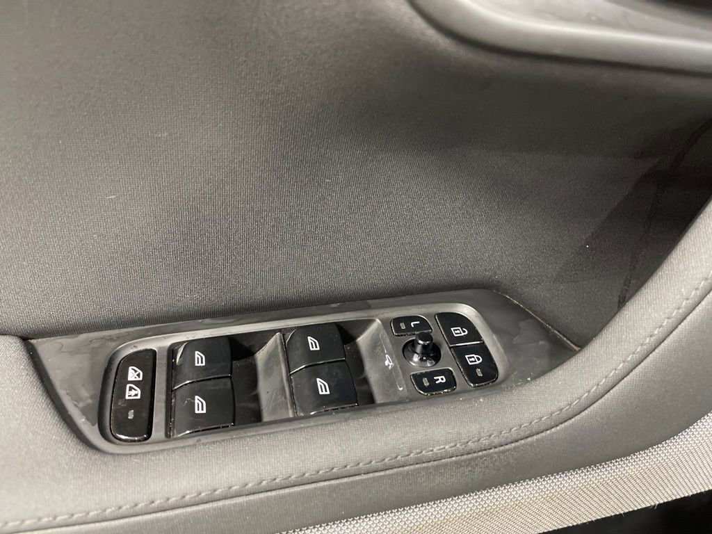 Used 2022 Polestar Polestar 2 w/ Plus Package image 18