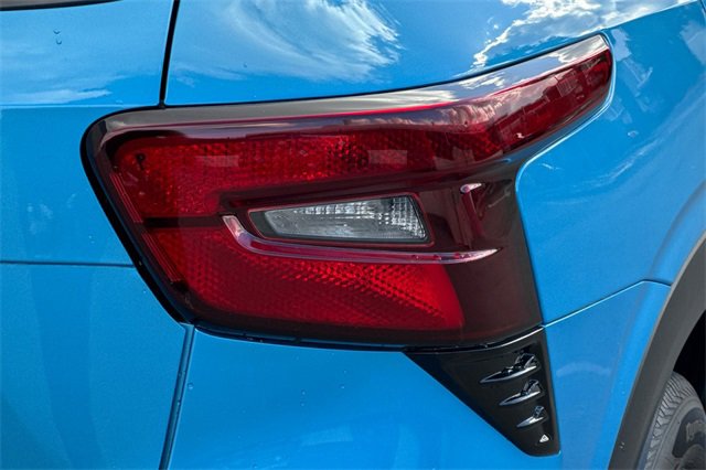 Used 2025 Chevrolet Trax LT w/ Driver Confidence Package image 46