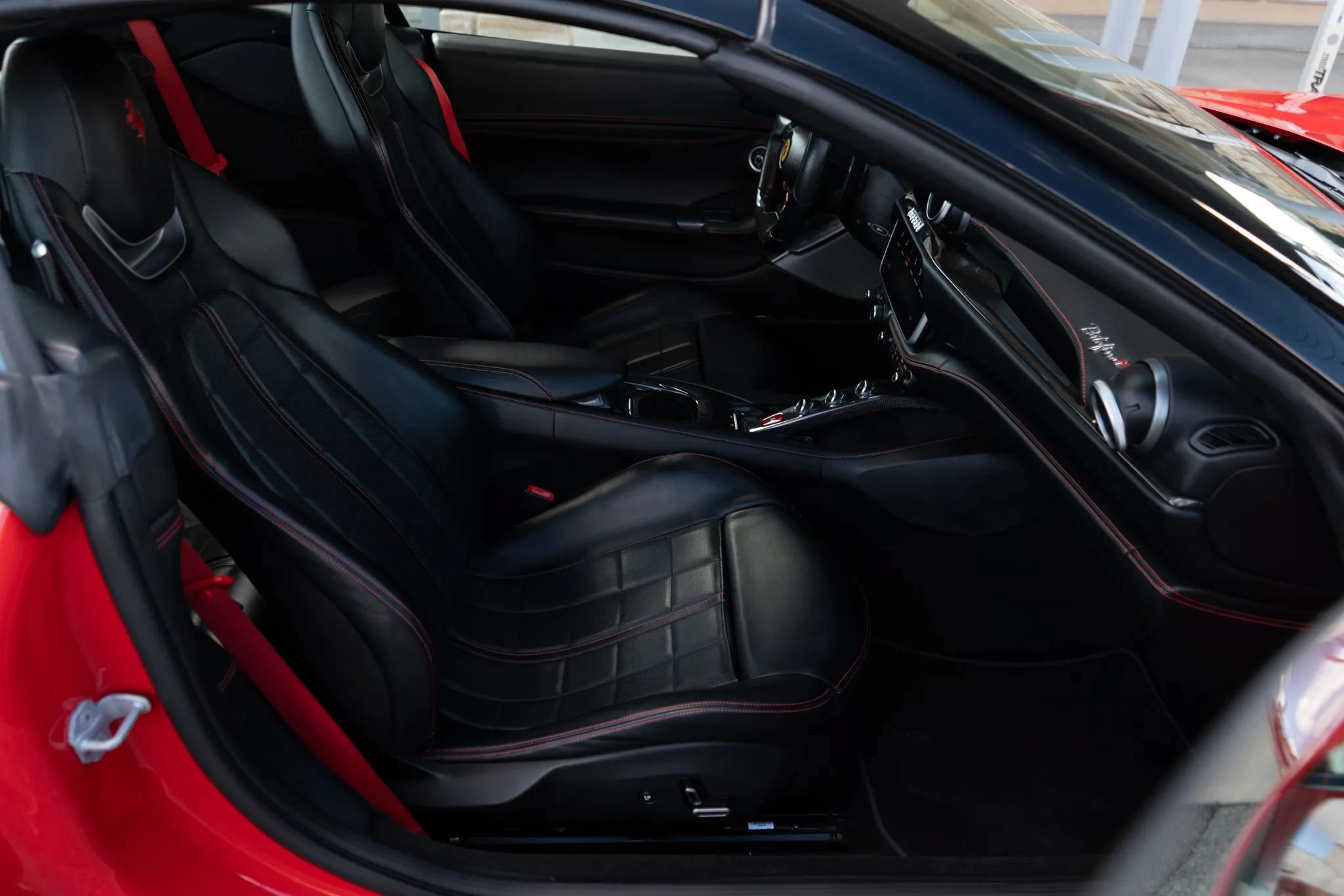 Used 2023 Ferrari Portofino M RWD image 76