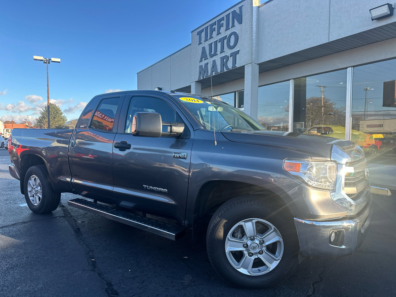 Used 2014 Toyota Tundra SR image 2