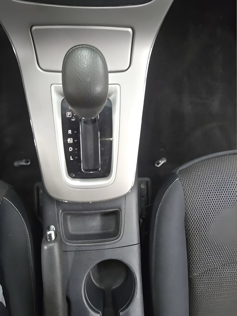 Used 2015 Nissan Sentra S FWD image 33