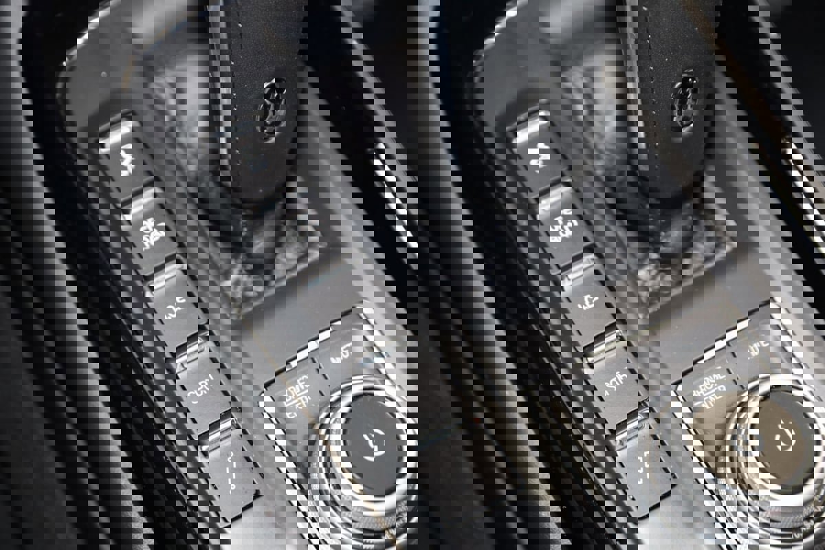 Used 2021 Maserati Levante S image 32