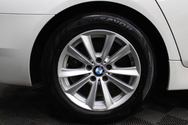 Used 2016 BMW 528i xDrive Sedan AWD/4WD image 5