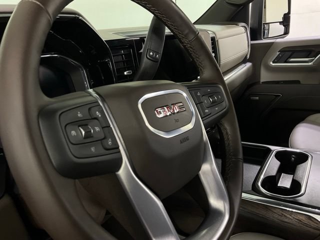 Used 2025 GMC Sierra 2500 SLT w/ SLT Convenience Package AWD/4WD image 21