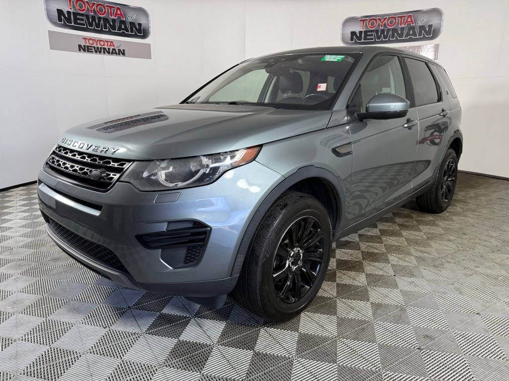 Used 2017 Land Rover Discovery Sport SE AWD/4WD image 3