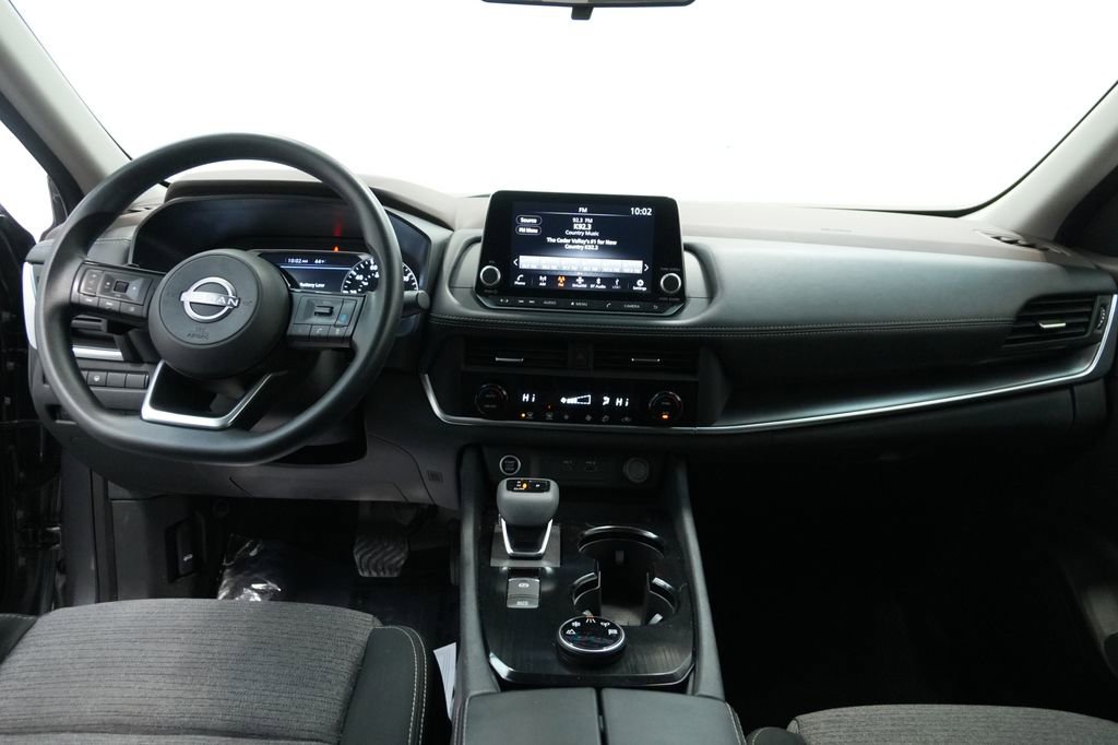 Used 2023 Nissan Rogue SV image 27