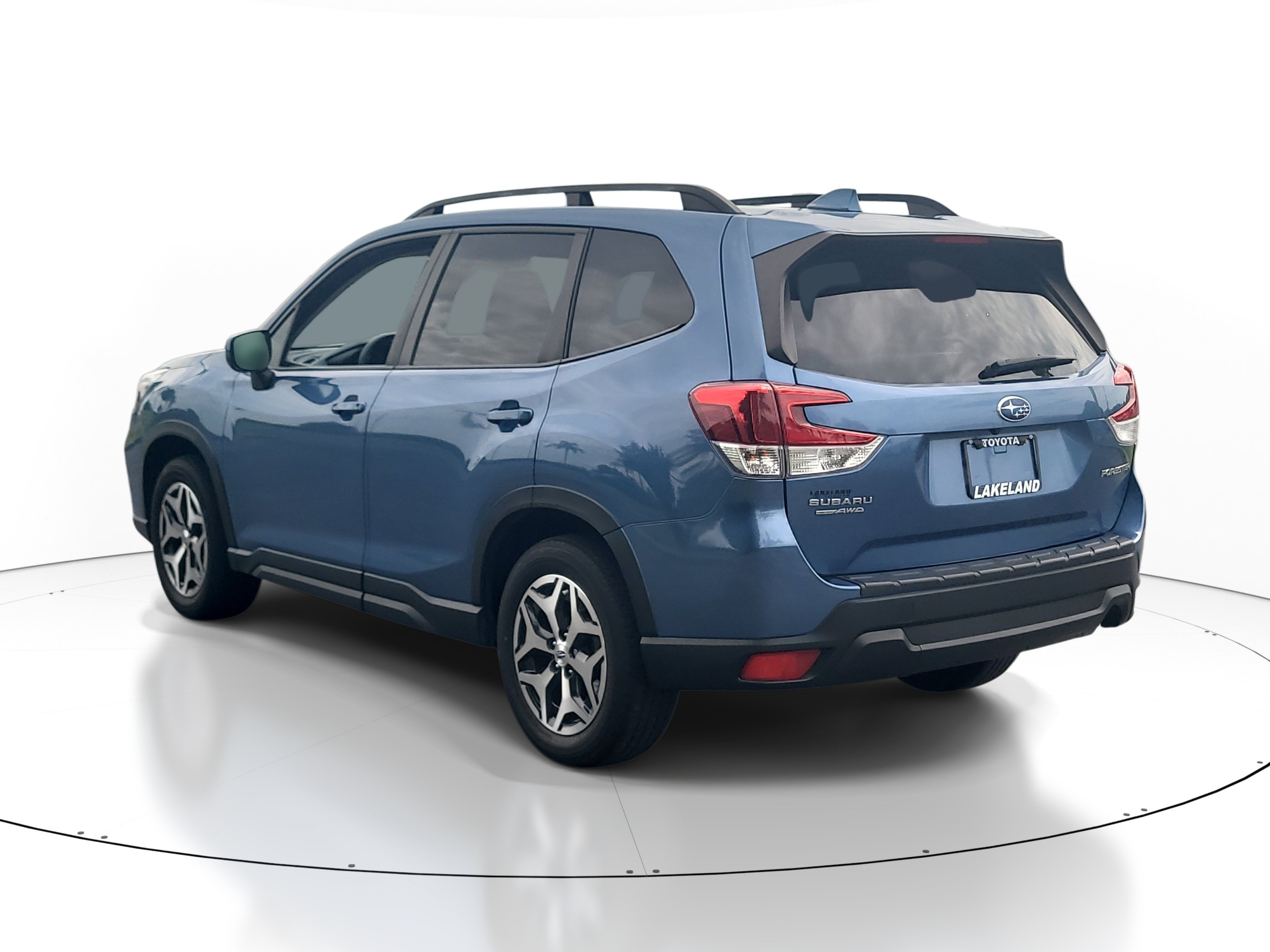 Used 2020 Subaru Forester Premium AWD/4WD image 5