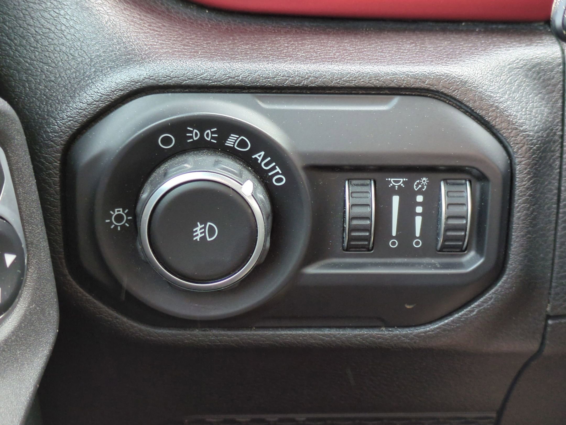Used 2019 Jeep Wrangler Unlimited Rubicon w/ Dual Top Group image 19