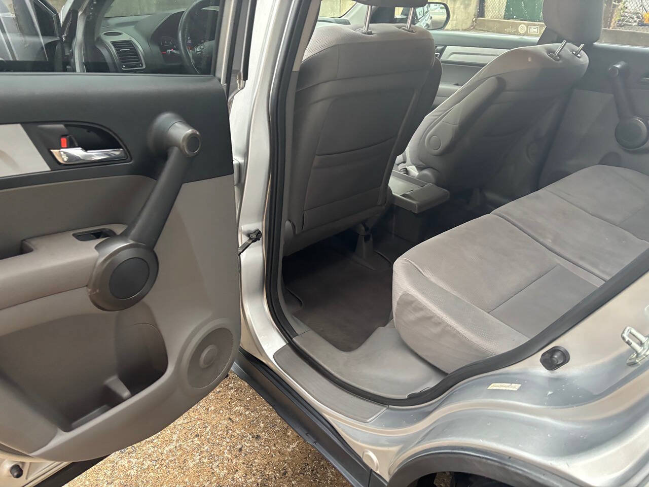 Used 2011 Honda CR-V SE image 19
