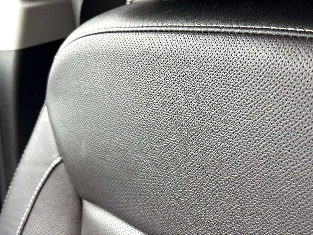 Used 2020 GMC Acadia SLT w/ Driver Alert Package II image 6