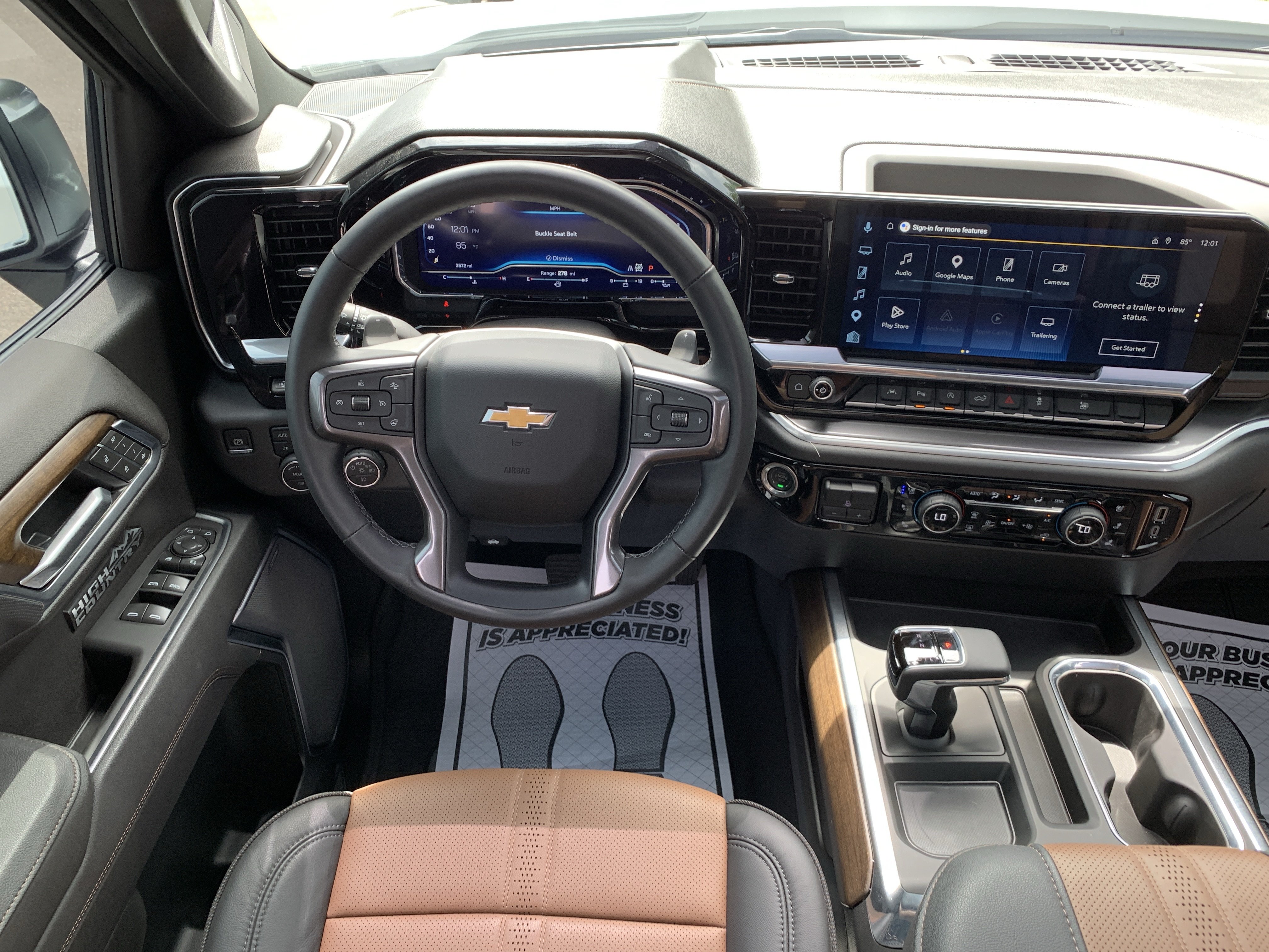 Used 2025 Chevrolet Silverado 1500 High Country AWD/4WD image 11