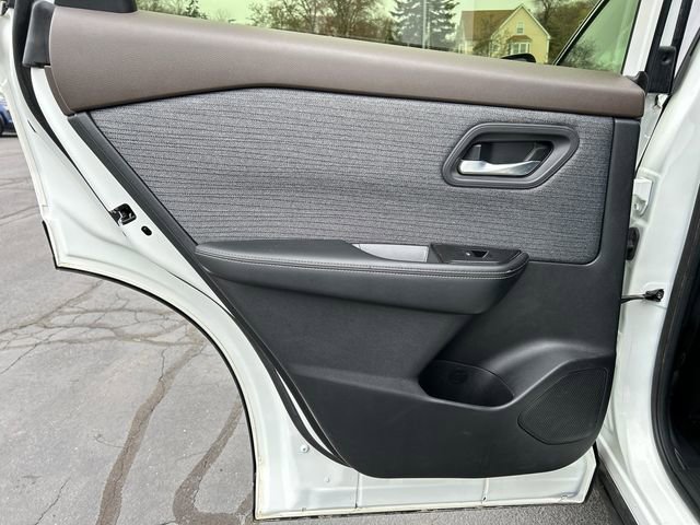 Certified 2023 Nissan Rogue SV AWD/4WD image 22