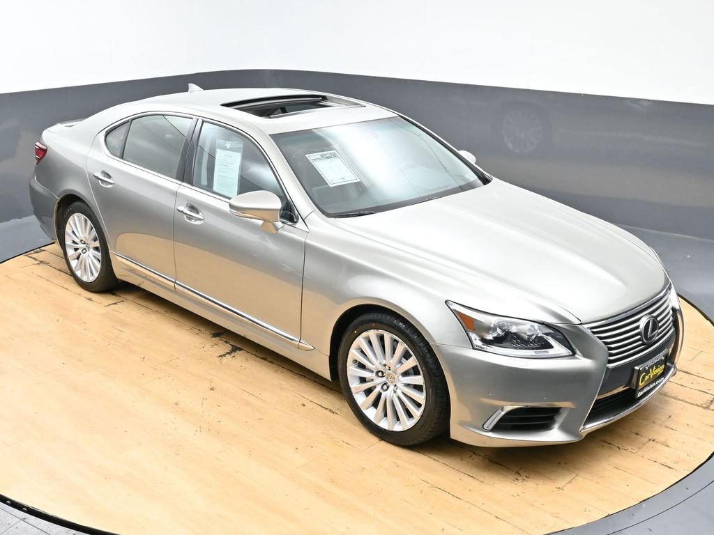 Used 2017 Lexus LS 460 AWD image 44