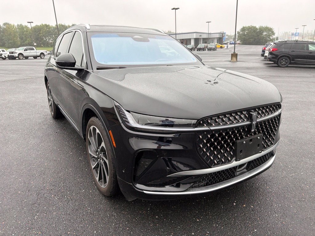 Certified 2024 Lincoln Nautilus Black Label AWD/4WD image 7