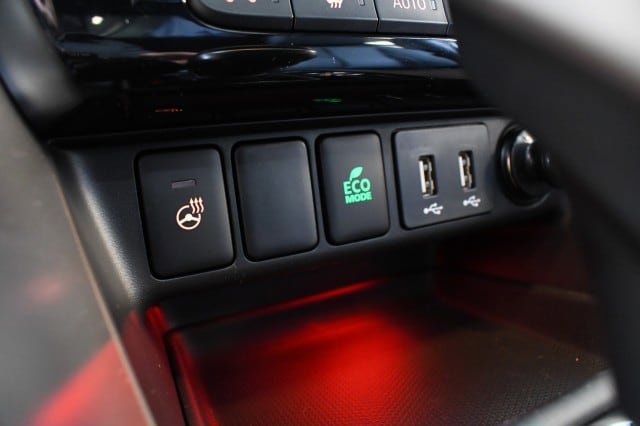 New 2026 Mitsubishi Eclipse Cross SEL AWD/4WD image 39