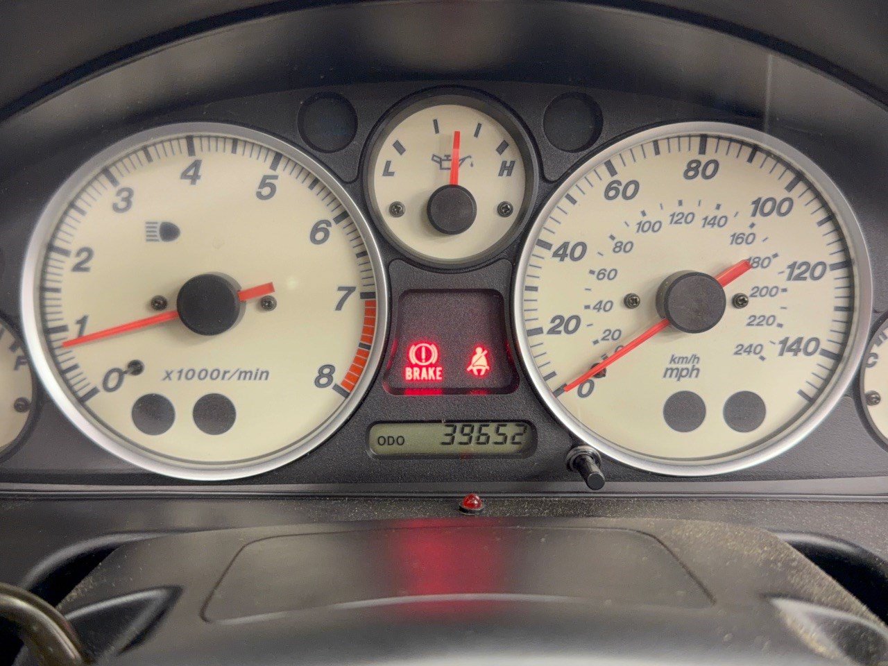 Used 2003 MAZDA MX-5 Miata LS RWD image 25