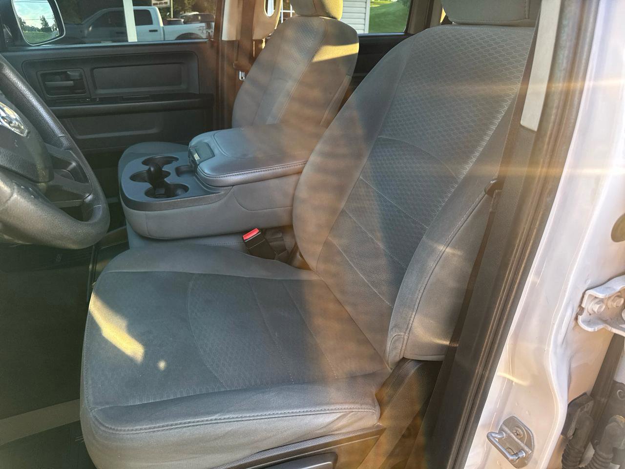 Used 2015 RAM 1500 Express AWD/4WD image 5