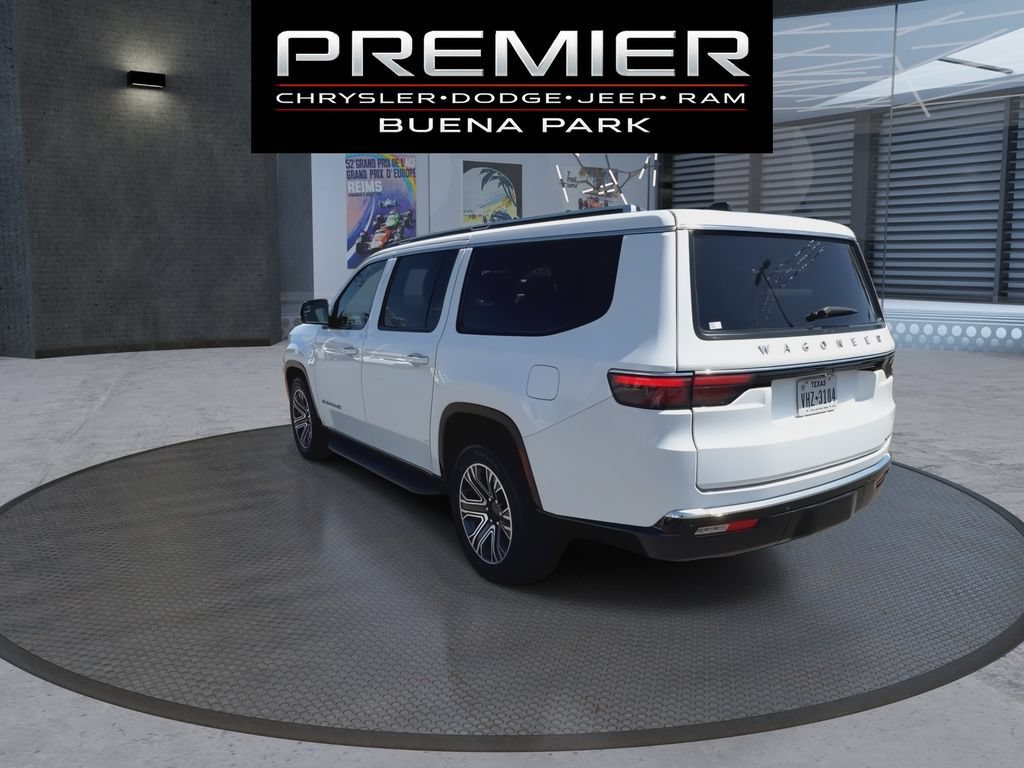 Used 2024 Jeep Wagoneer L Series II w/ Flexible Seating Group RWD image 6