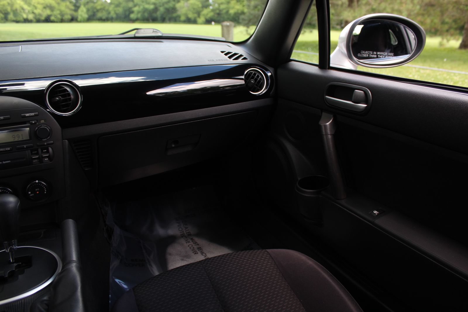 Used 2006 MAZDA MX-5 Miata Touring RWD image 12