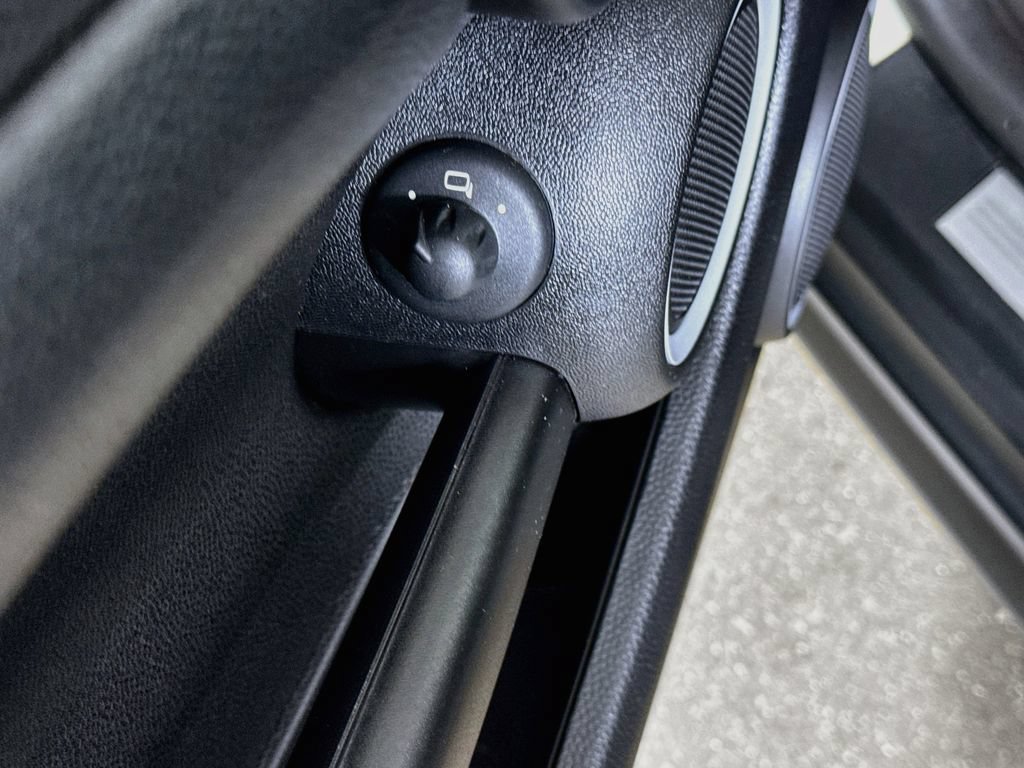 Used 2012 MINI Cooper Hardtop FWD image 15