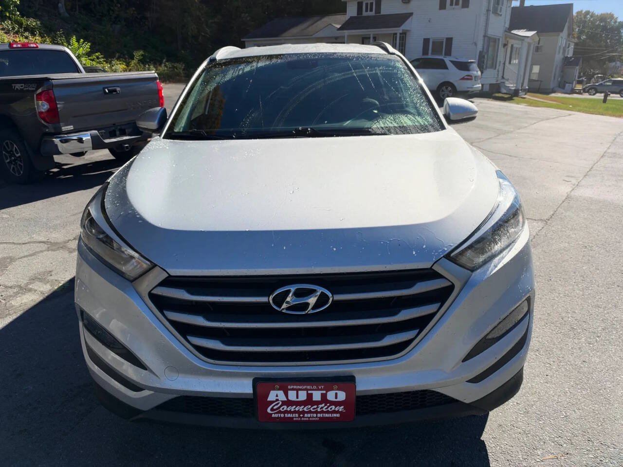 Used 2017 Hyundai Tucson SE Plus AWD/4WD image 2