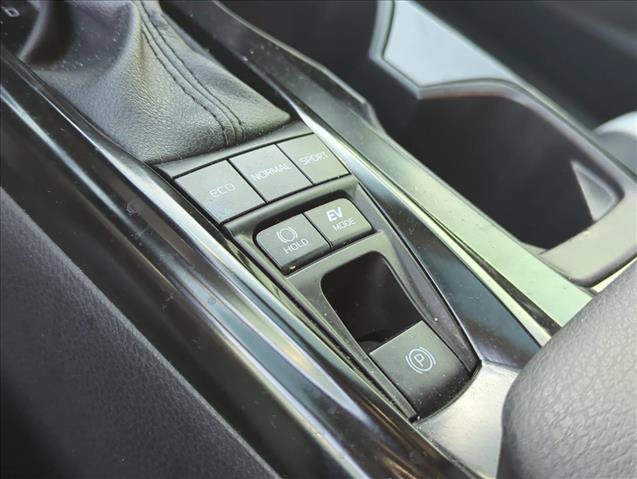 Certified 2025 Toyota Camry SE FWD image 19