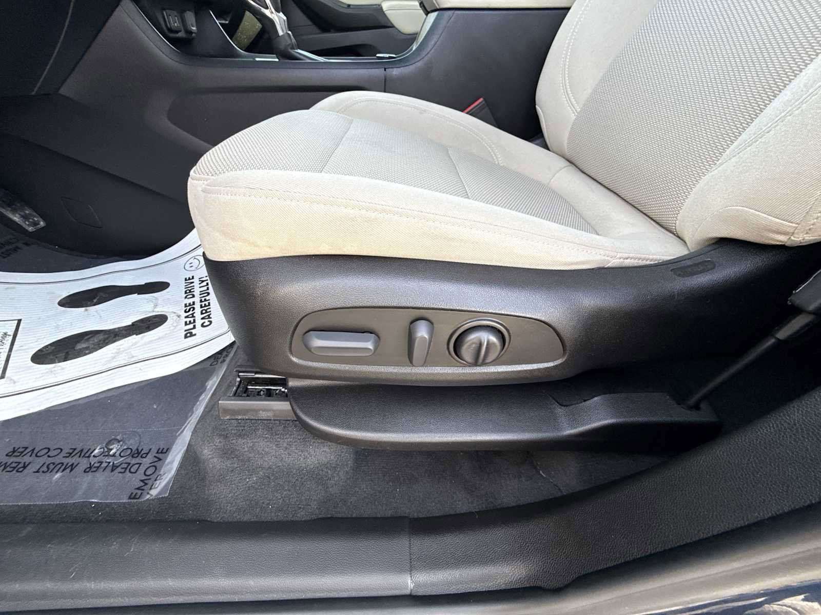 Certified 2022 Chevrolet Traverse LS AWD/4WD image 14