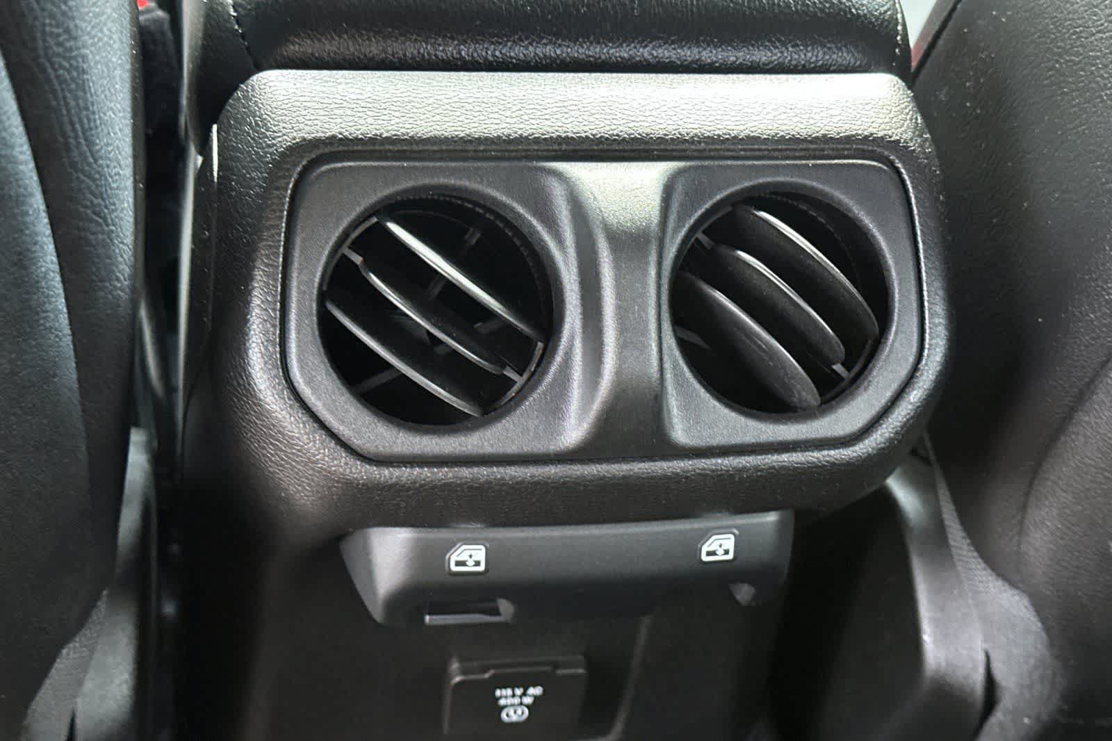 Used 2021 Jeep Gladiator Rubicon AWD/4WD image 15