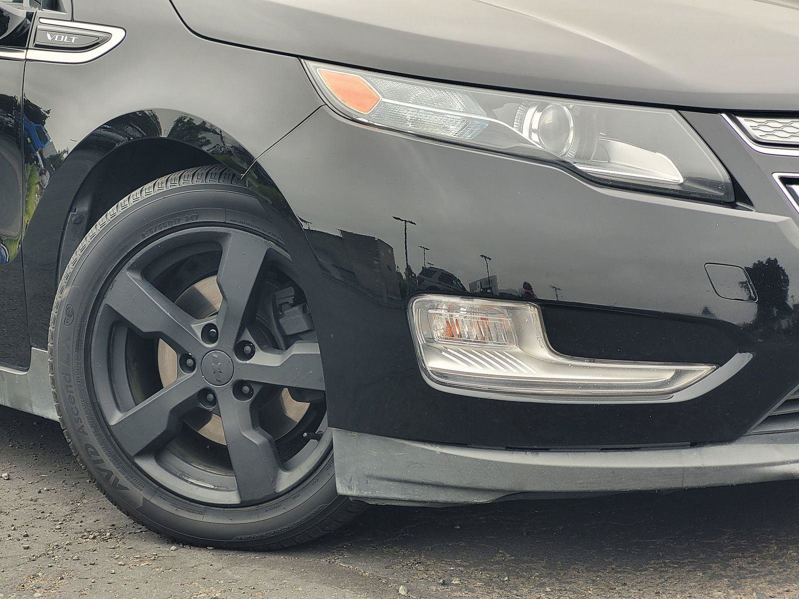 Used 2015 Chevrolet Volt Premium w/ Premium Trim Package FWD image 11