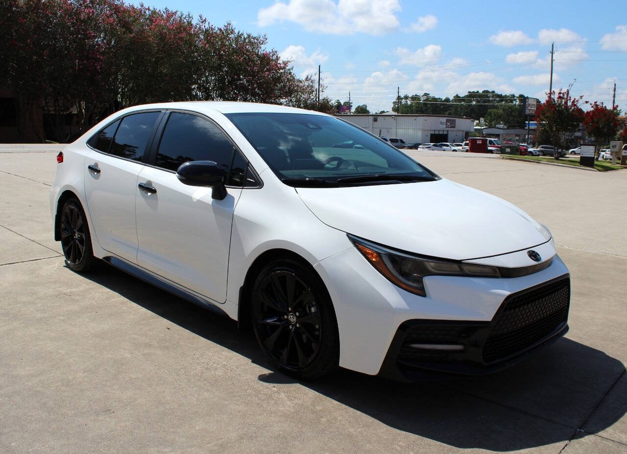 Used 2021 Toyota Corolla SE FWD image 2